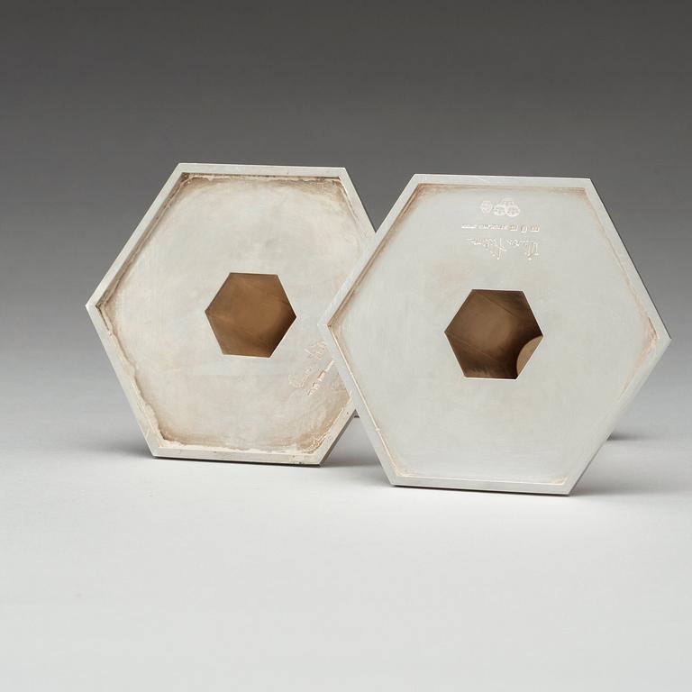 A pair of Wiwen Nilsson sterling candlesticks, Lund 1974.