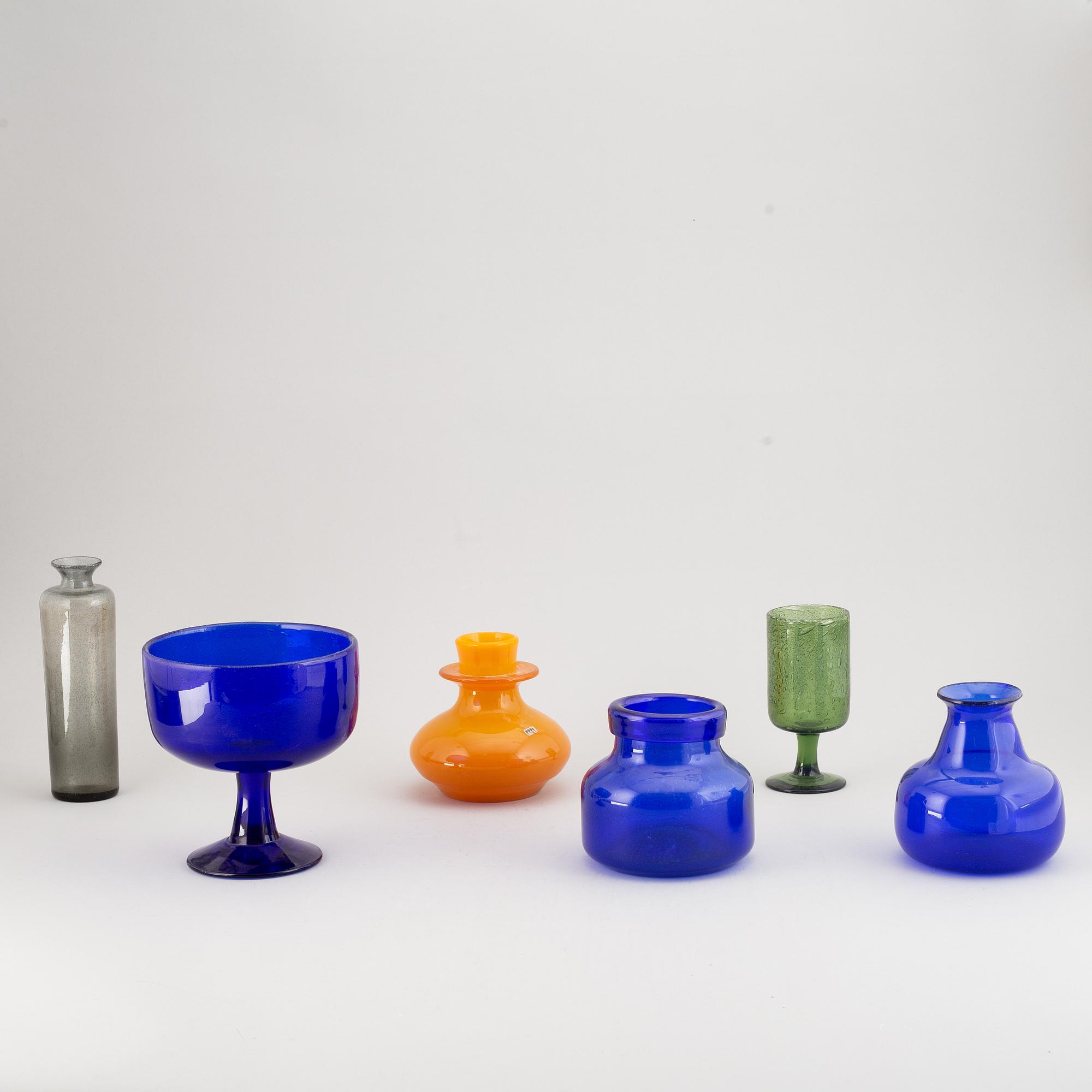 Erik Höglund, a set of 6 glass vases for Boda.