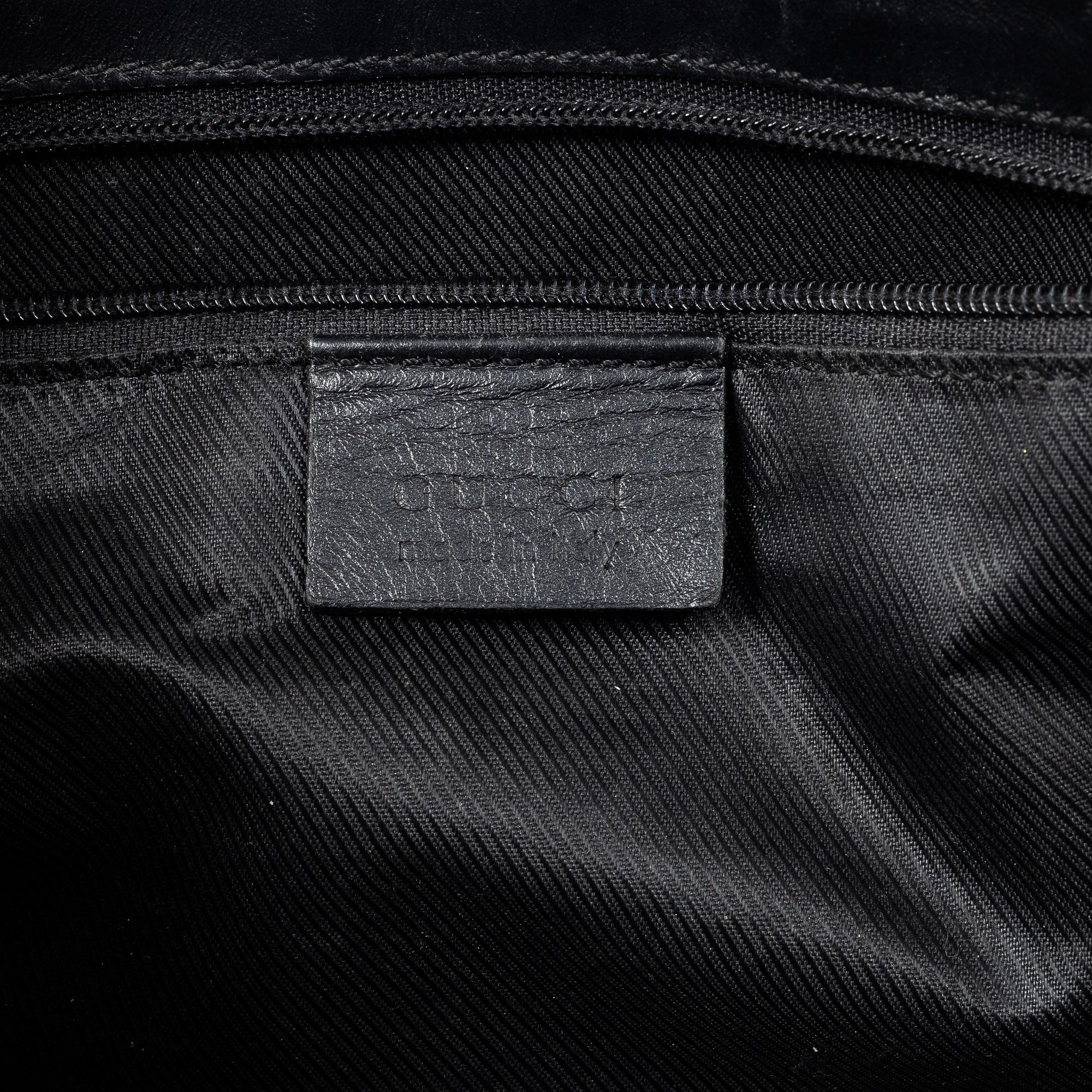 Gucci, a 'Jackie' bag.