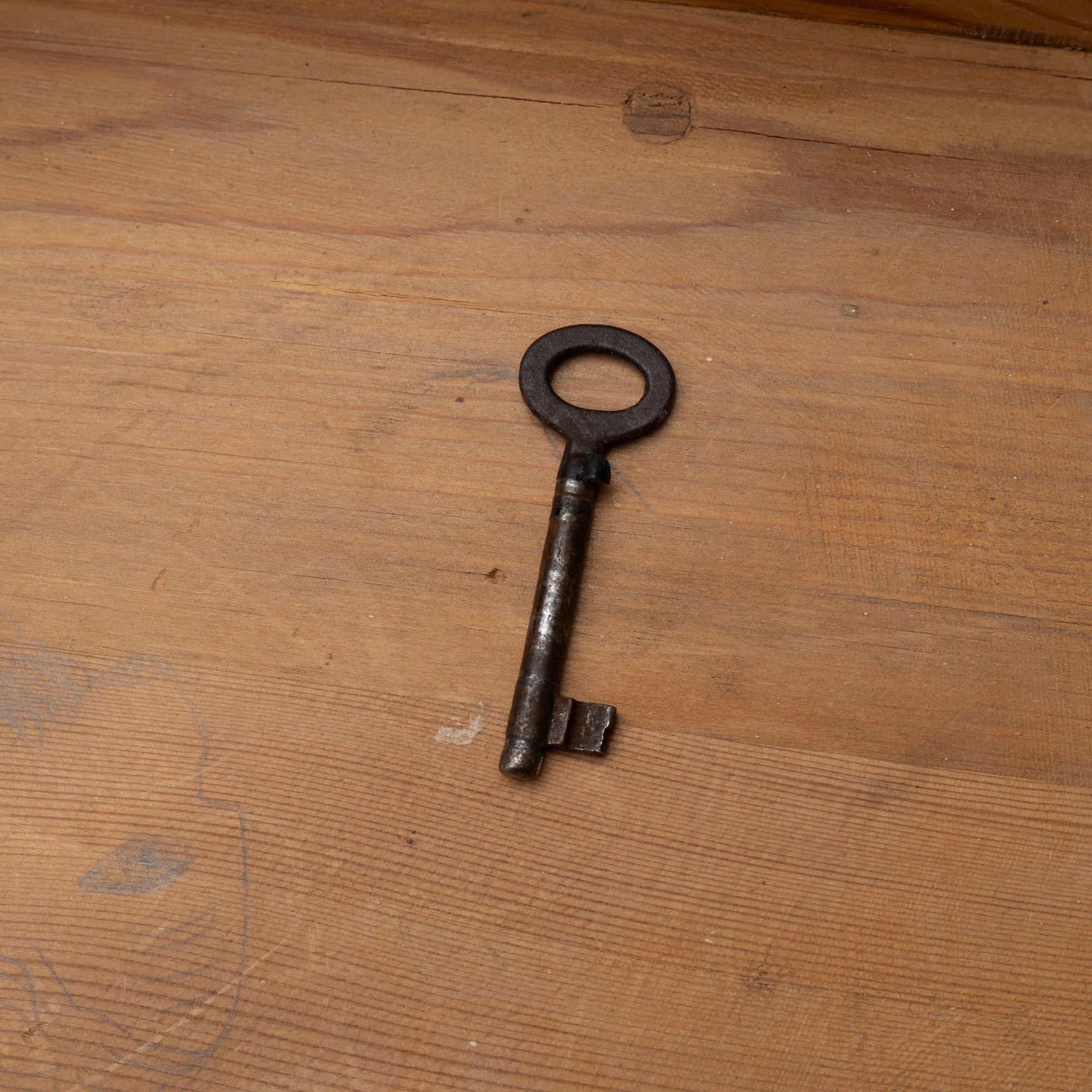 Display cabinet, circa 1900.