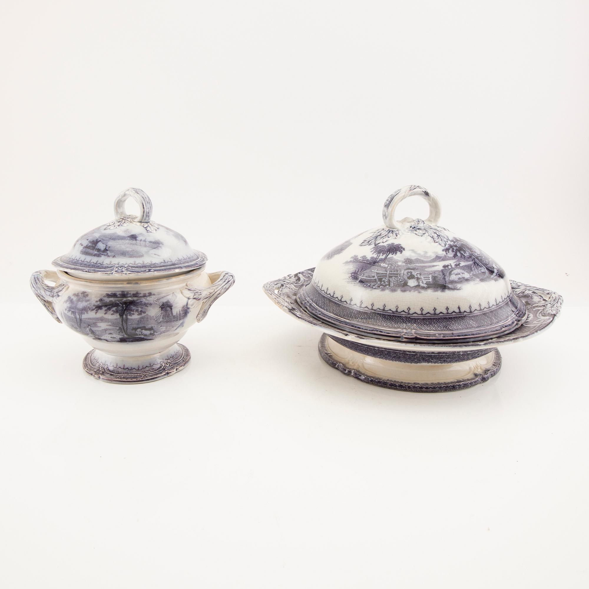 Servis 89 dlr earthenware "Lorraine" S&Co around 1900.
