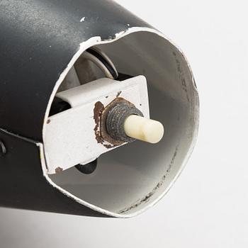 Mauri Almari, Bordslampa, K11-15, Idman, 1900-talets mitt.