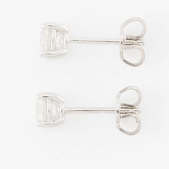 Earrings, 18K white gold set with brilliant-cut diamonds.