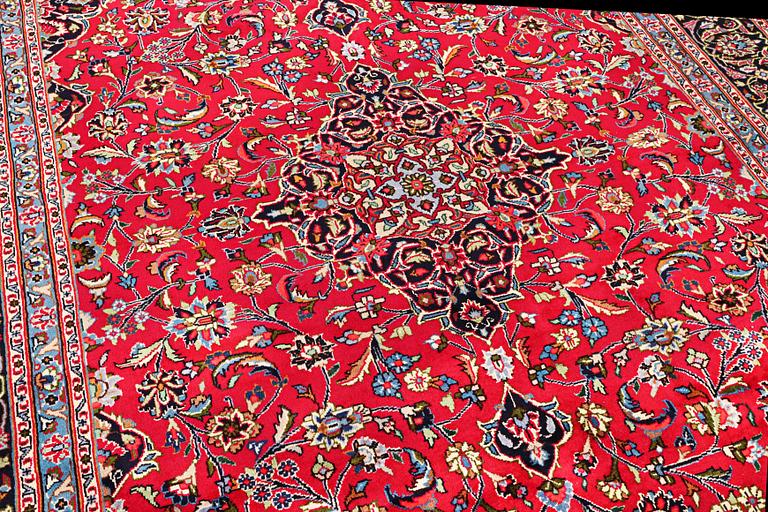 Matta, Keshan, ca. 307 x 200 cm.