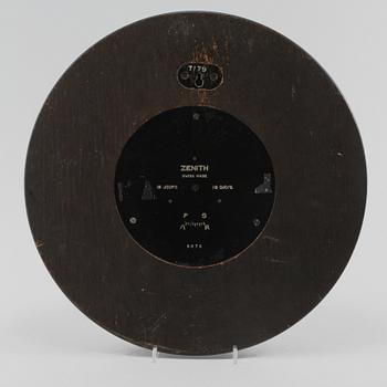 VÄGGKLOCKA, Zenith, 1900-talets första hälft.