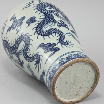 KRUS, porslin, Kina, Modern tillverkning.