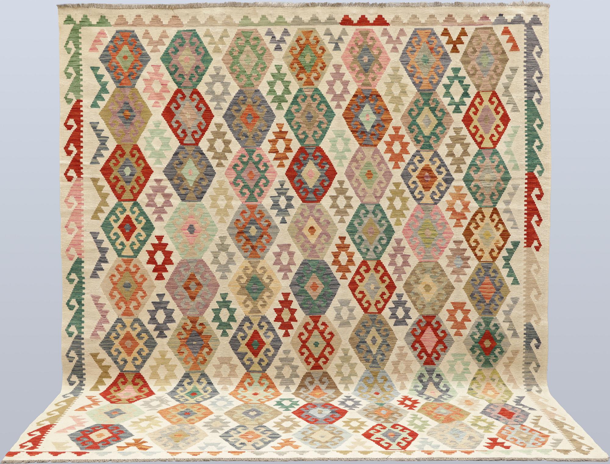 A Kilim carpet, approx. 293 x 254 cm.