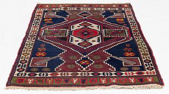 A likely old Anatol/Caucasus rug, c. 207 x 130 cm.
