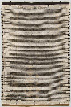 Kirsti Ilvessalo, a Finnish ryijy rug for Friends of Finnish Handicraft. Ca. 160 x 105 cm.