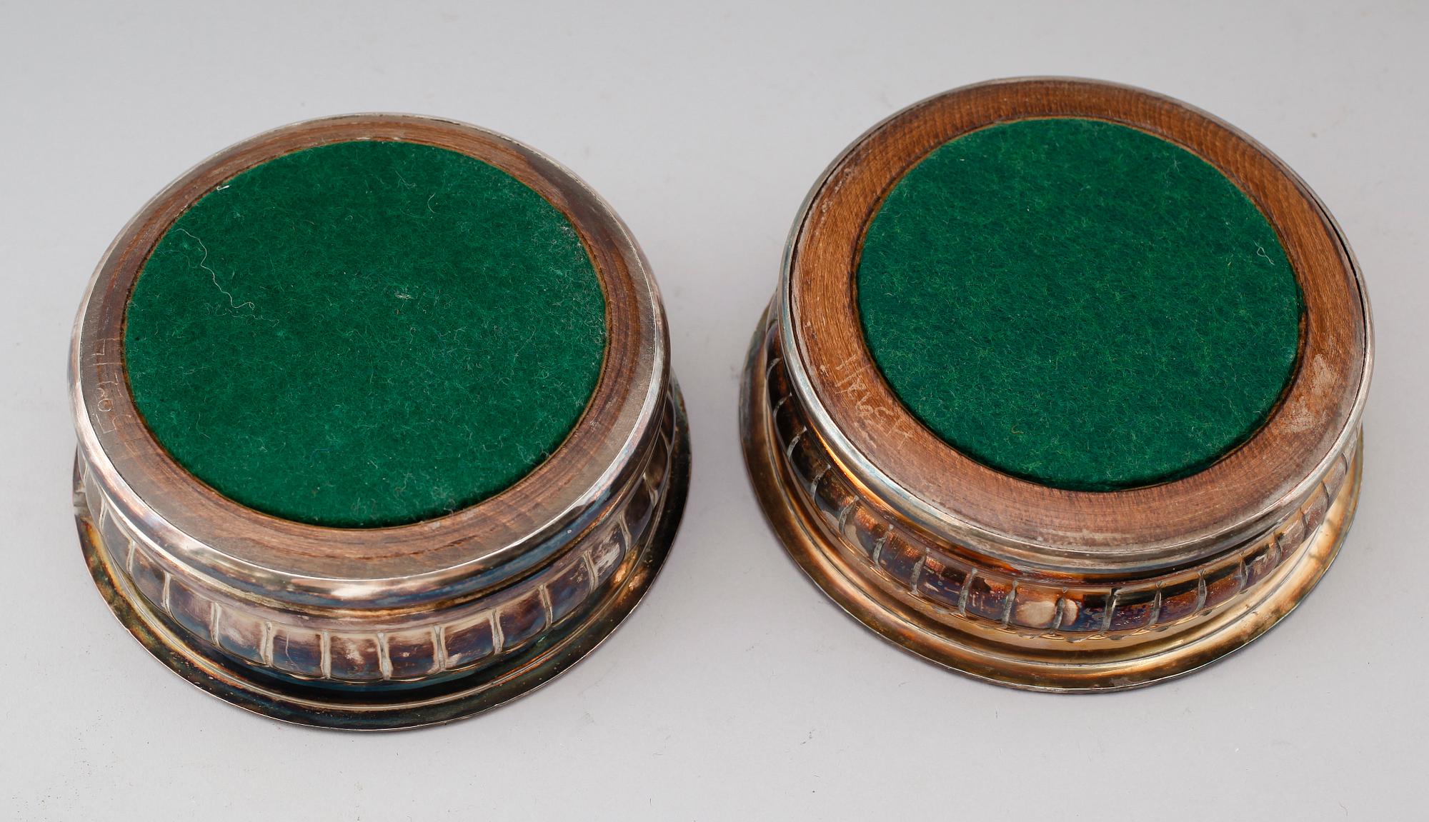 COASTERS, 2 st, pläter, England, 1900-talets första hälft.