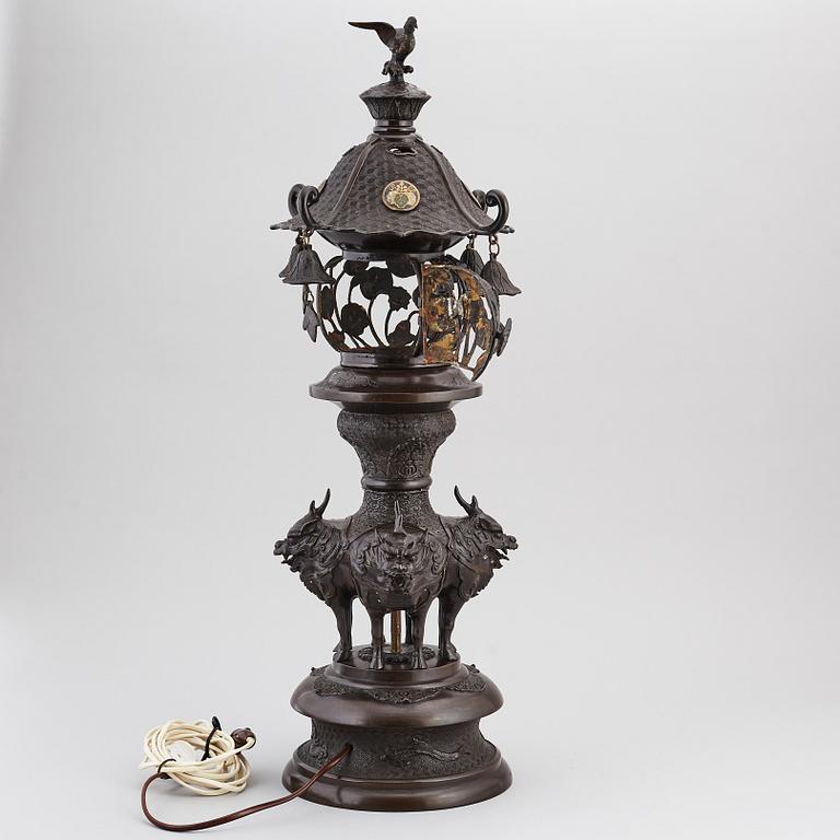 A Japanese bronze incense burner/pagoda, turned into a table lamp, 20th century.