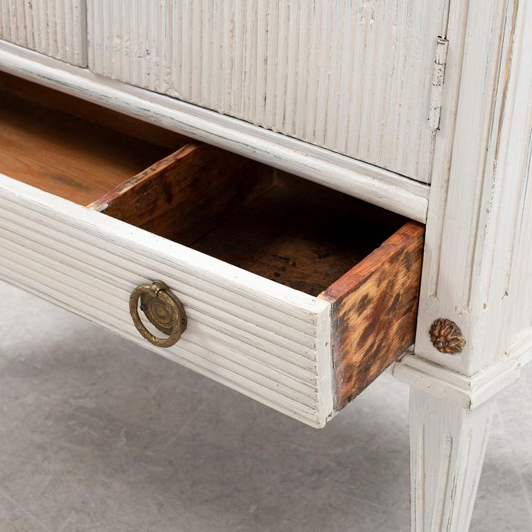 Pottskåp, gustaviansk stil, 1800-tal.