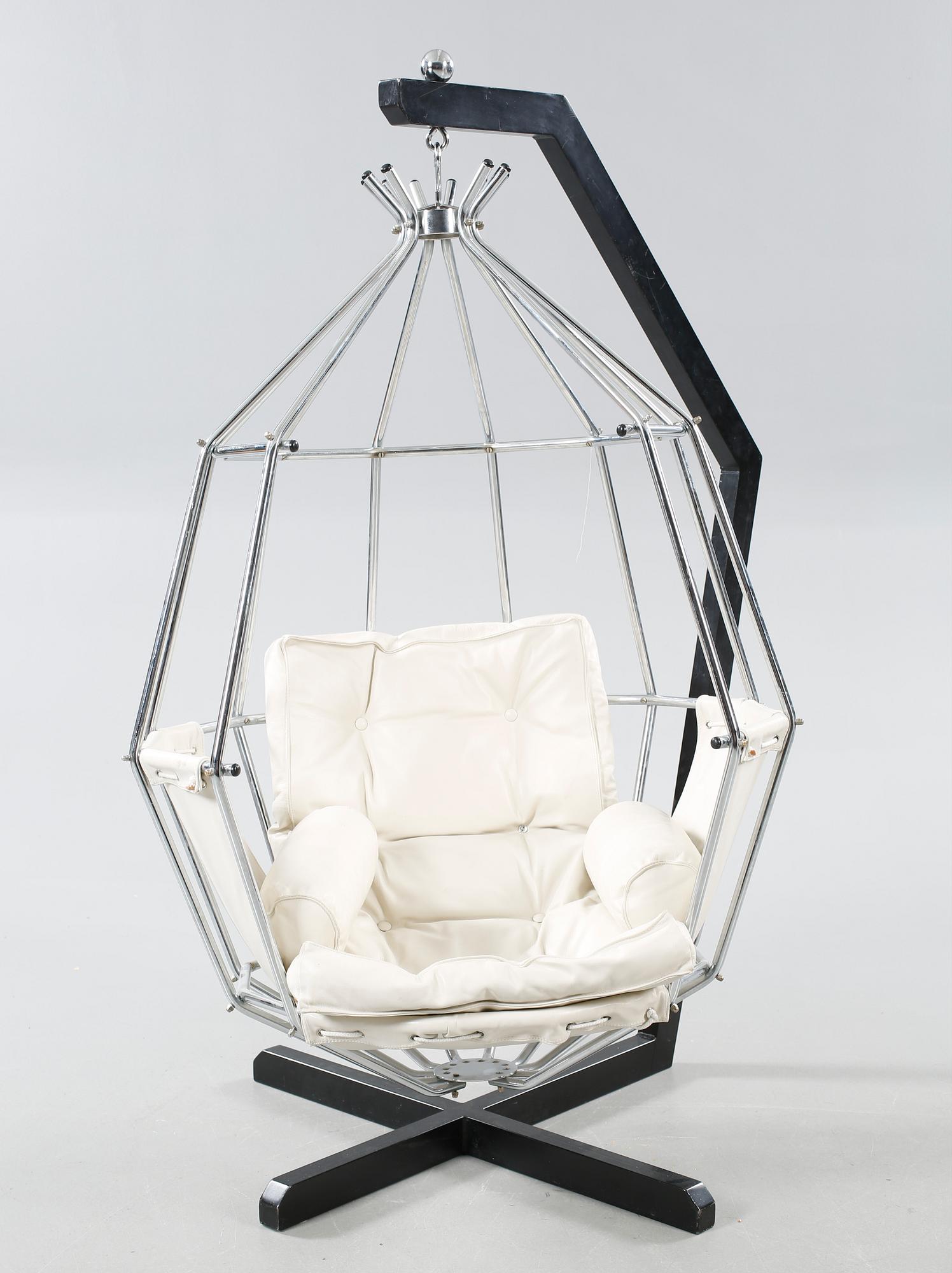 IB ARBERG, fåtölj, "Papegojan", Ibar Design AB, Jönköping, Formgiven 1970-71.