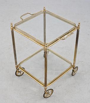 SERVERINGSVAGN, 1900-talets slut.