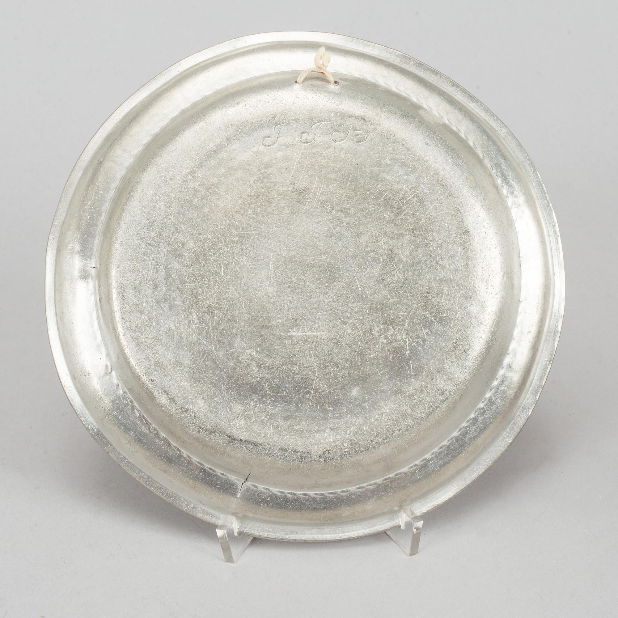 5 fat, bl.a. Jonas Thoreson Törngren, Göteborg, 1772, samt 3 stop , tenn, 1800-tal.