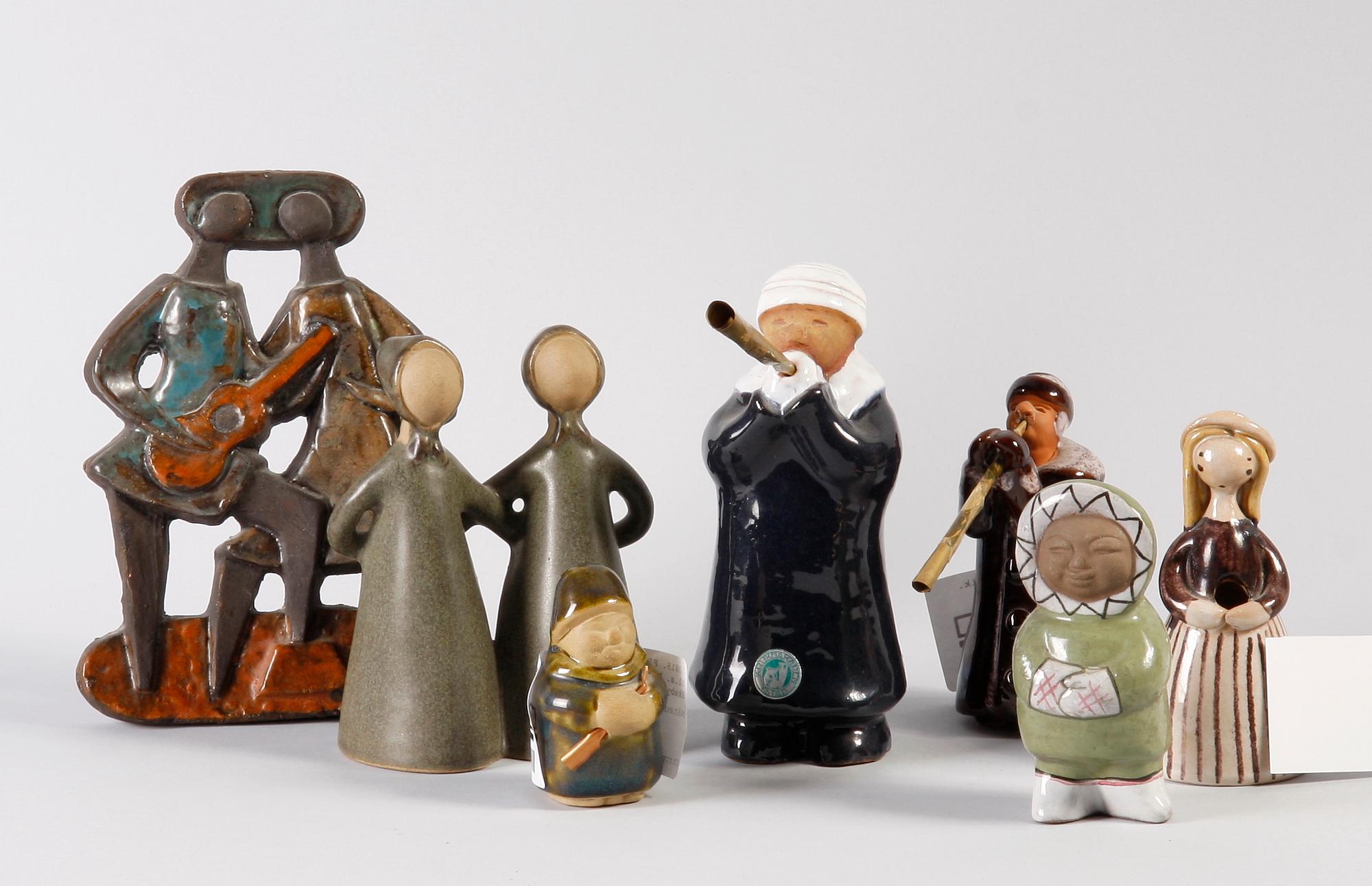 FIGURINER, 7 st. Keramik. Bl.a. Mari Simulsson, Upsala-Ekeby.