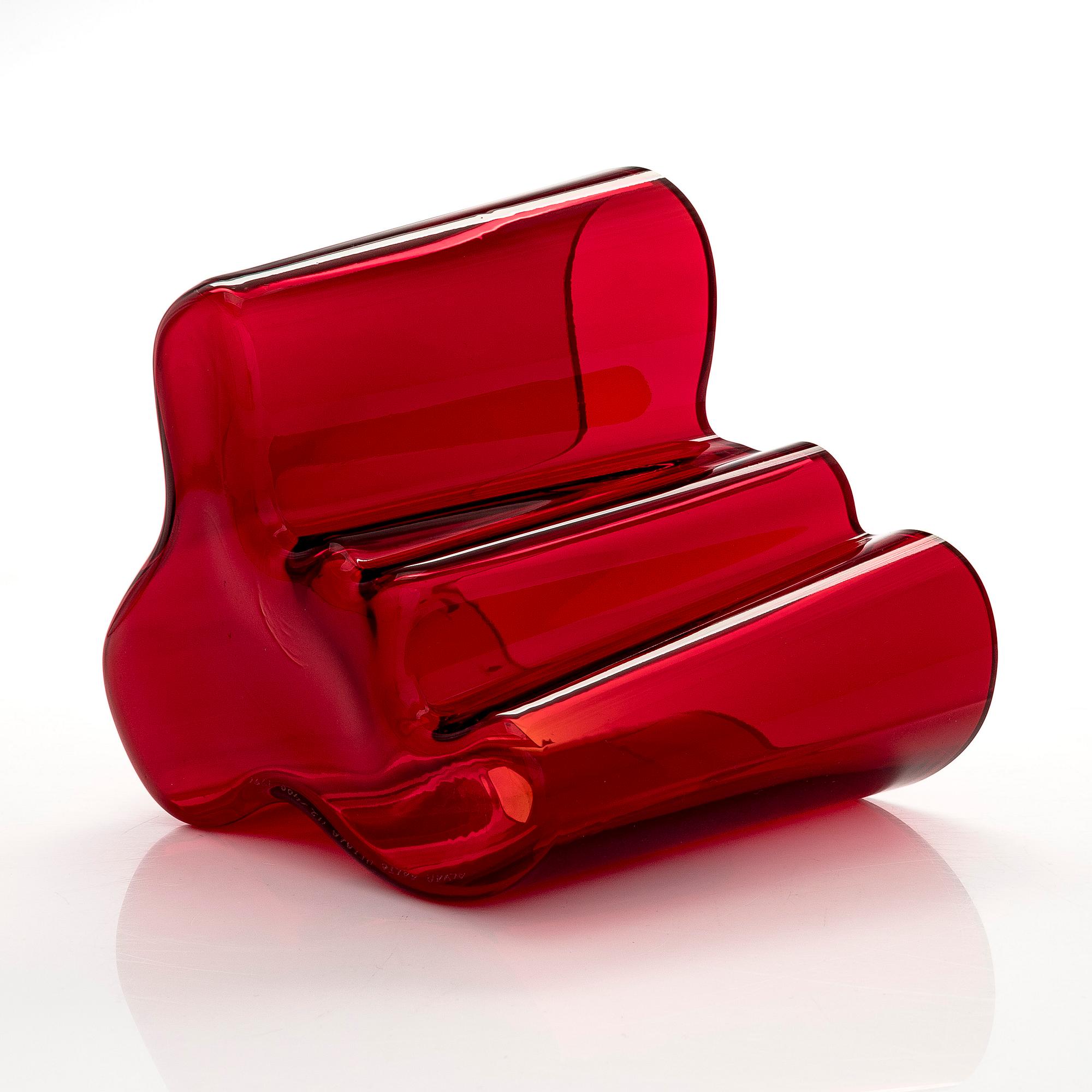 Alvar Aalto, a '3030' vase, signed Alvar Aalto Iittala 112/400 1991.