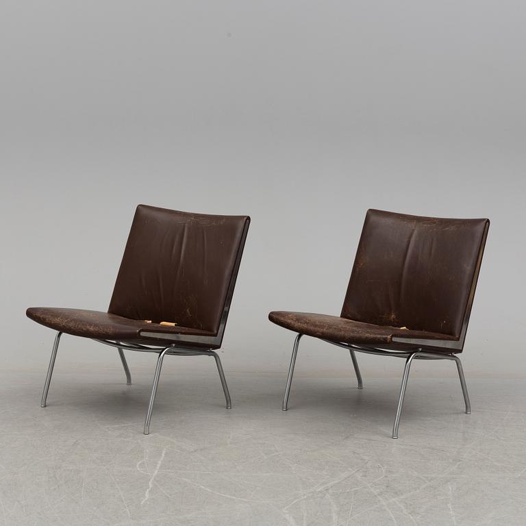 HANS WEGNER, fåtöljer, ett par, Kastrup Airport Lounge Chair, för AP Stolen, 1900-talets andra hälft.