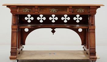 SKRIVBORD, nygotiskt, 1800-talets slut.