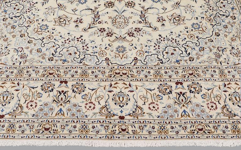 Rug, Nain, part silk, so-called 9LAA, approx. 403 x 303 cm.