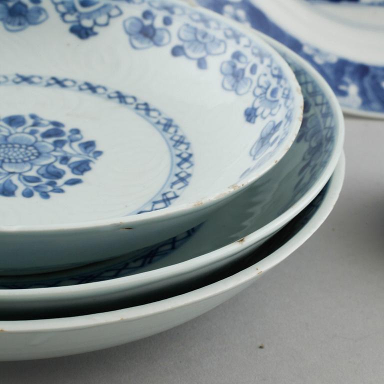 A soup plate, three dishes and a small box, China, 18th and 19th century.