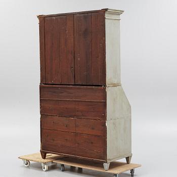 A writing cabinet, early 19th century.