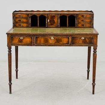 SKRIVBORD, engelsk stil, 1900-tal.