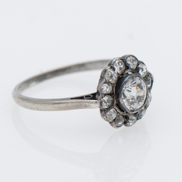 RING, gammalslipade diamanter, silver.
