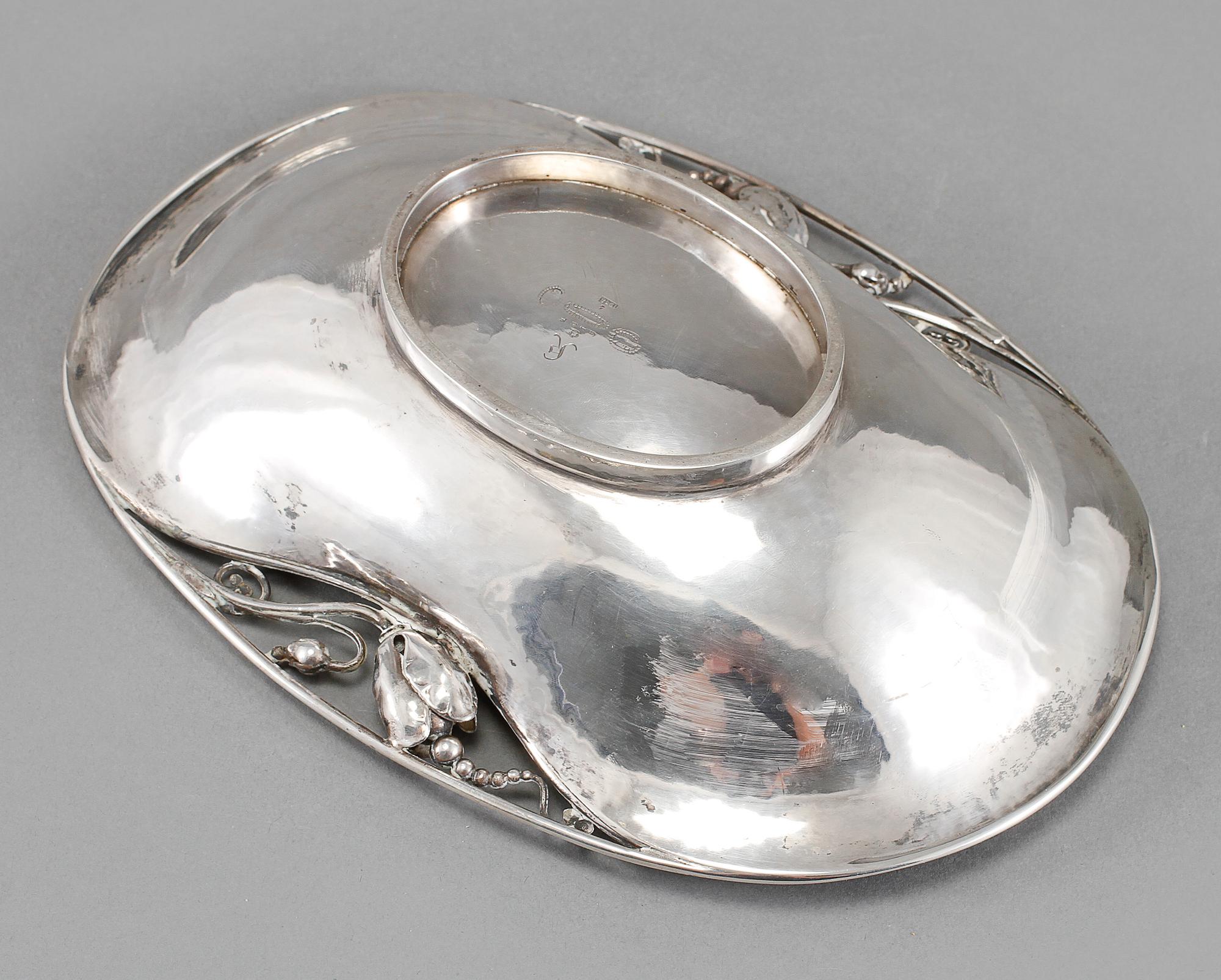 Georg Jensen, skålfat,  "Magnolia/Blossom", Köpenhamn, 1918,