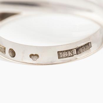 Ring 18K vitguld med runda brlljantslipade diamanter.