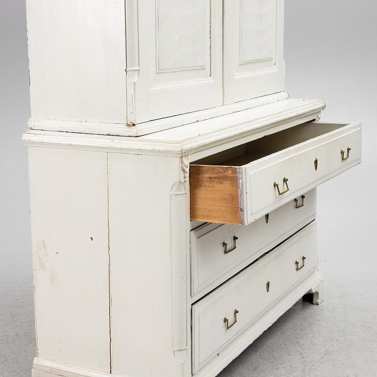 A late Gustavian cabinet, circa 1800.