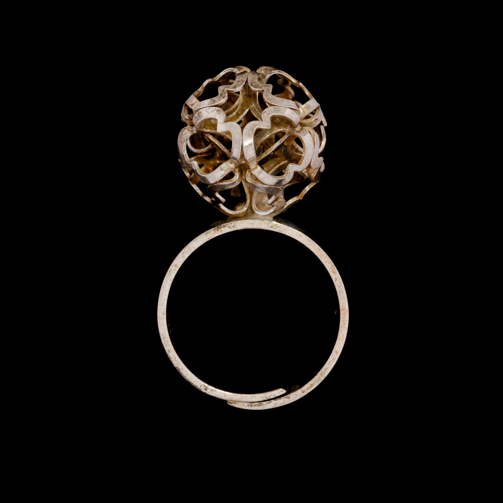 RING, silver, Guldfynd, Solna. Vikt 6 g.