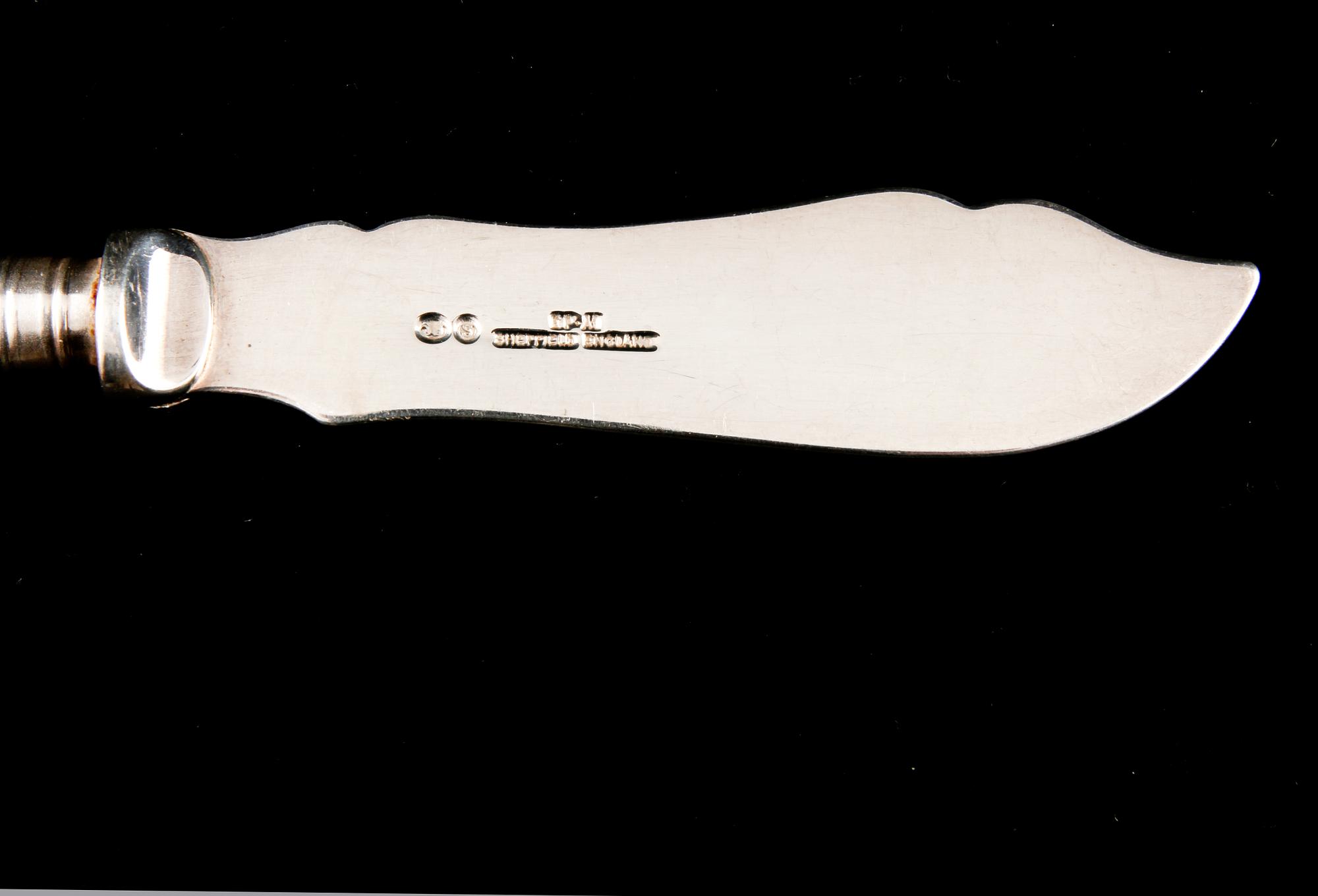 BESTICK, 22 st, nysilver och pärlemor, England, 1900-talets början.