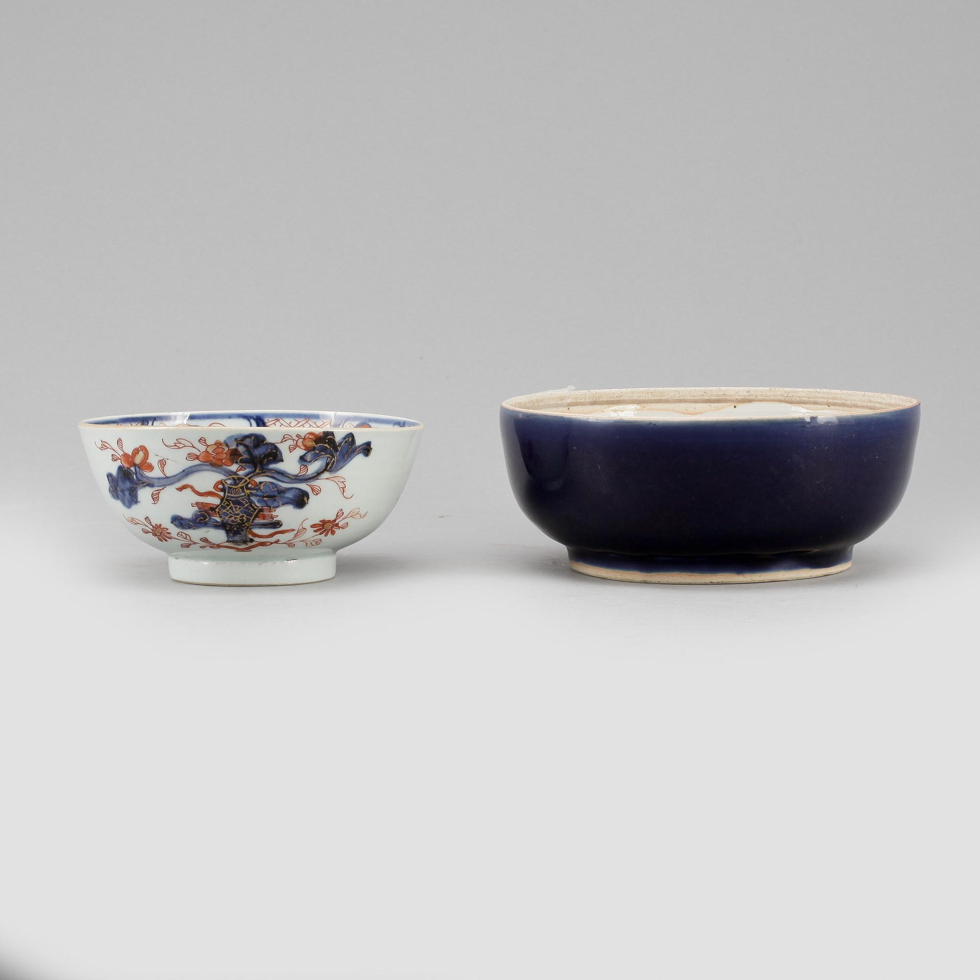 SKÅLAR, 2 st, porslin, Kina, 1700-tal.Powder Blue.