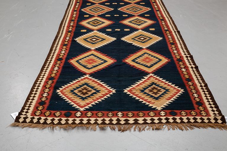 A RUNNER, kilim, ca 345 x 133 cm.