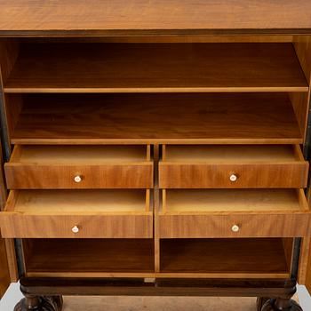 Cabinet, Swedish Modern, 1930s/40s.