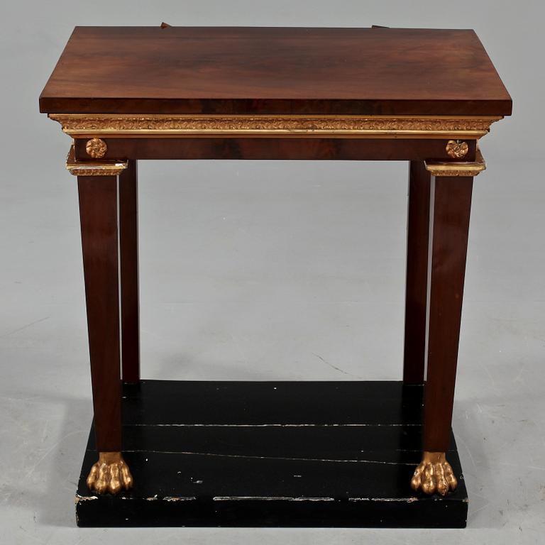 SPEGEL SAMT KONSOLBORD, Göteborg, Karl Johan, 1800-talets första hälft.