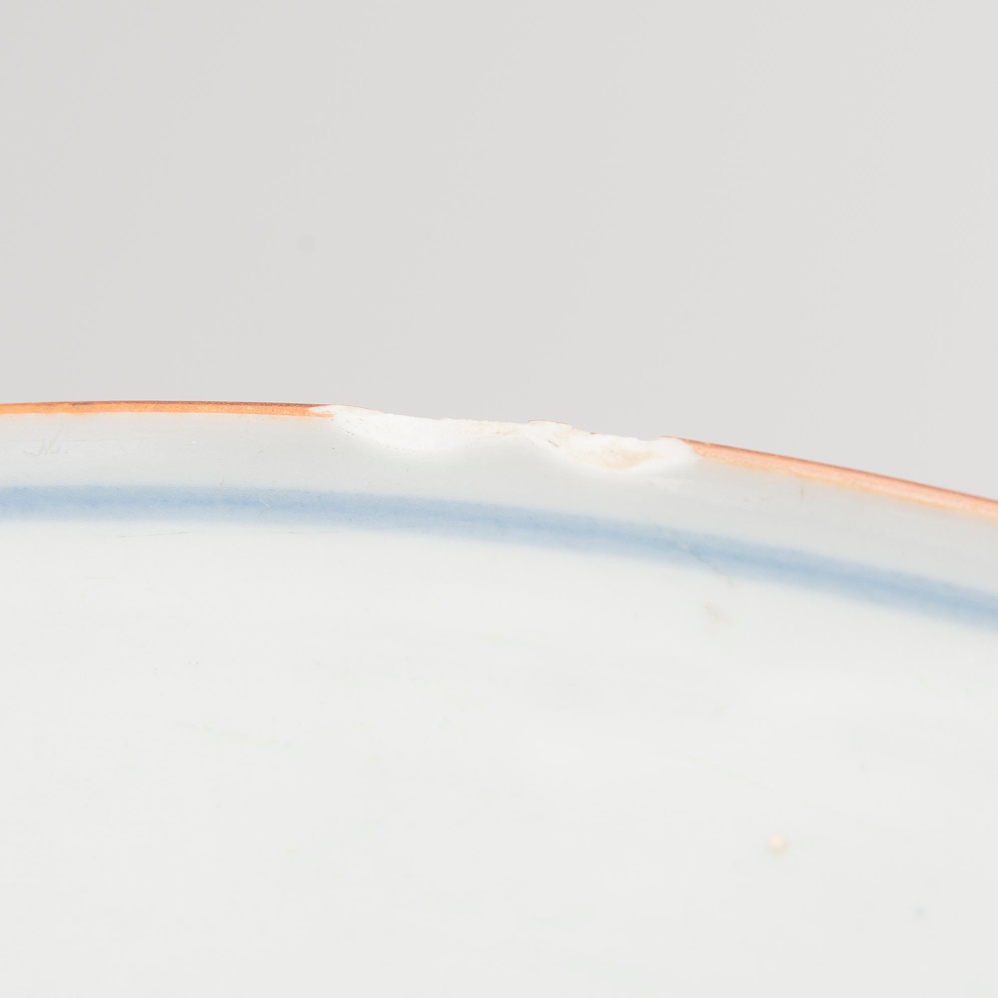 A Chinese porcelain dish, Transition Ming-Qing, around 1650.