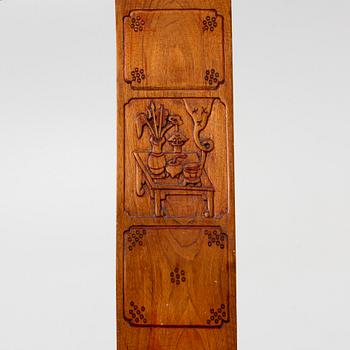 Karmstolar, ett par, hardwood, Kina, 1900-tal.