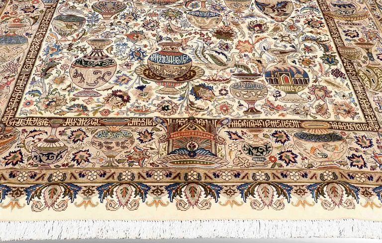 A CARPET, Figural kashmar, ca 392 x 295 cm.