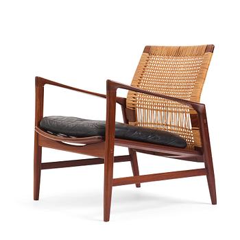 Ib Kofod-Larsen, an 'Åre' easy chair, model nr '809', Olof Persons Fåtöljindustri (OPE), Sweden, 1950-1960s.