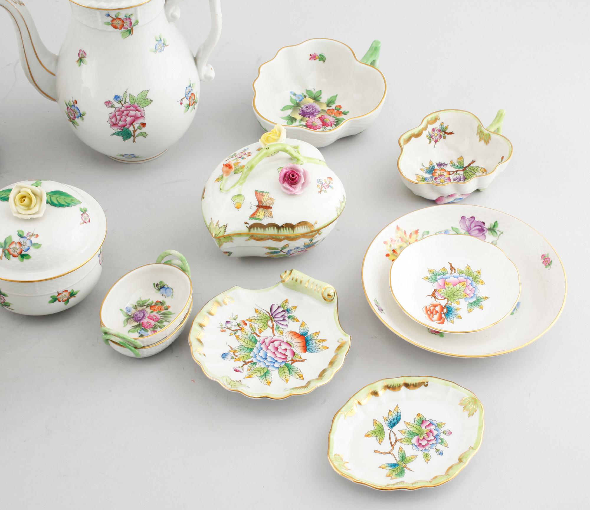 29 Herend porcelain items from the second half of the 20th century.