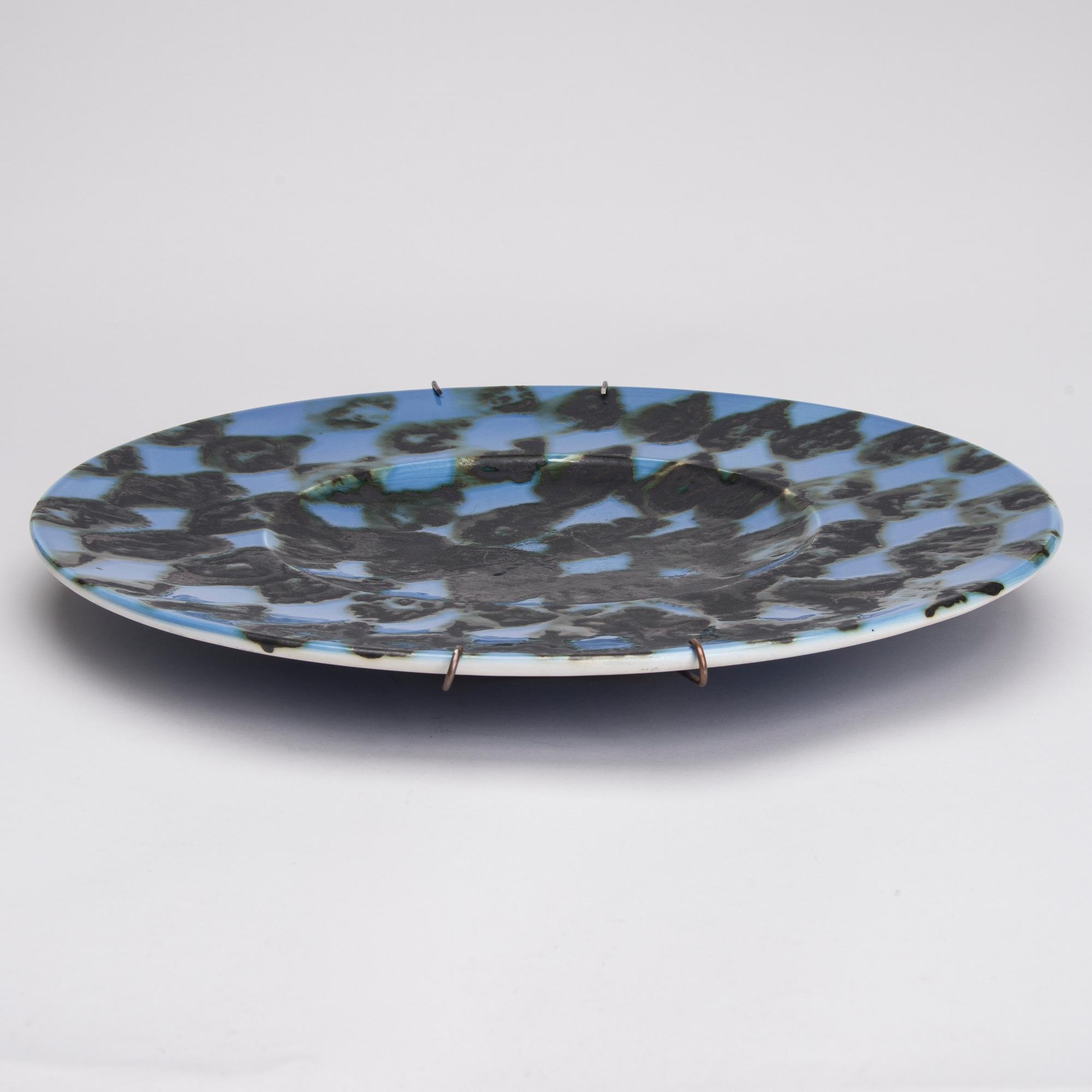 VATI, keramik, signeerattu Kati Tuominen-Niittylä Arabia Finland sekä merkitty KTN.