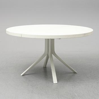 A late 20th Century table from De Padova.