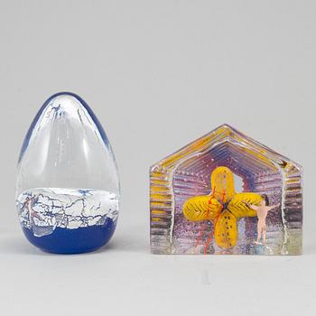 BERTIL VALLIEN, two glass sculptures. Kosta Boda.