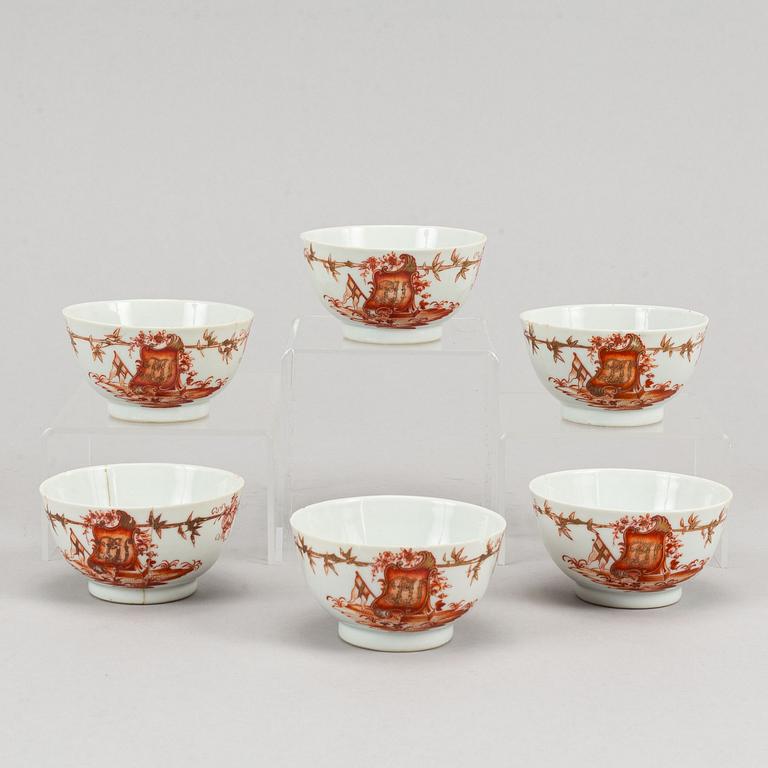 Nine orange and white export porcelain service, Qing dynasty, 18th-19th century.