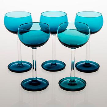 NANNY STILL, A SET OF 42 GLASS DISHES. Harlequin.
