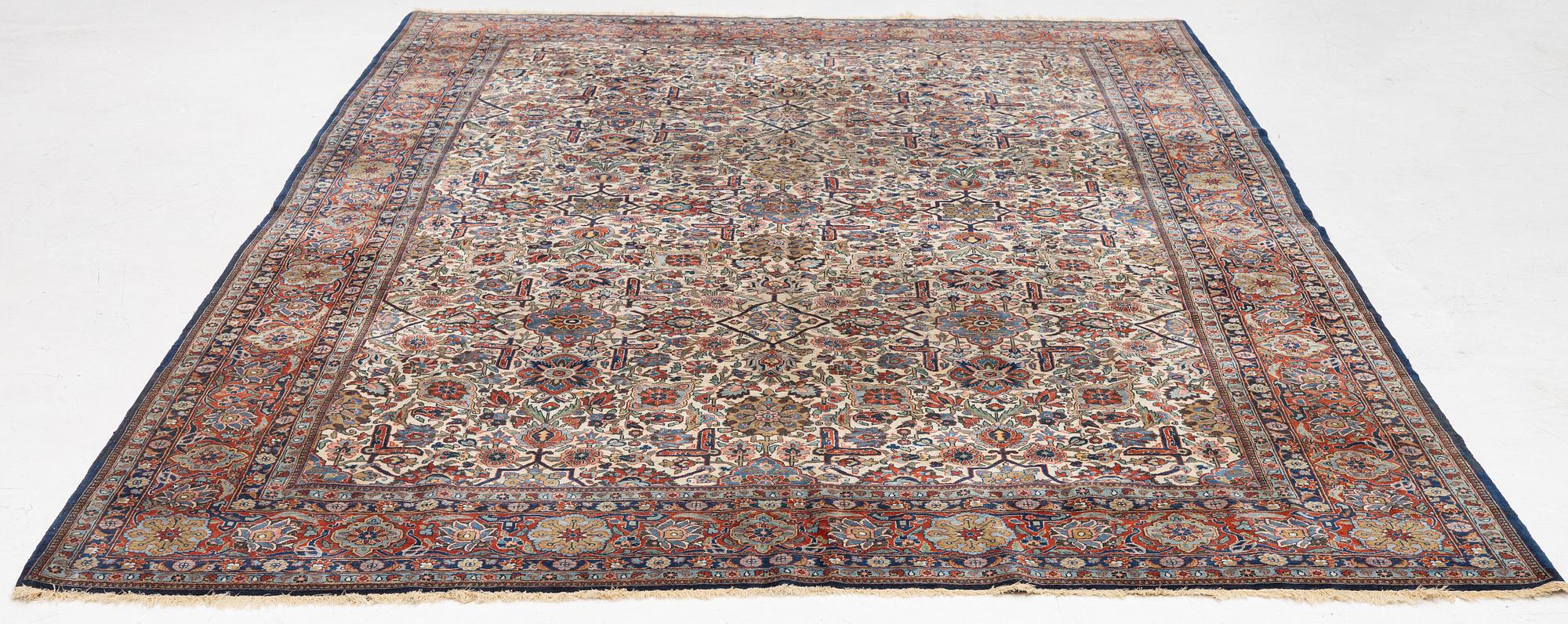 A semi antique Keshan "Dabir" carpet, central Persia, c. 348 x 229 cm.