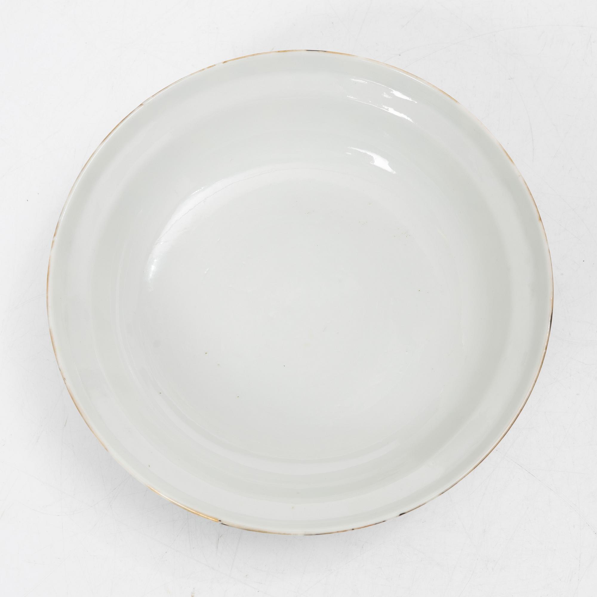 Skål med lock, porslin. Kina, sen Qingdynasti/1900-tal.