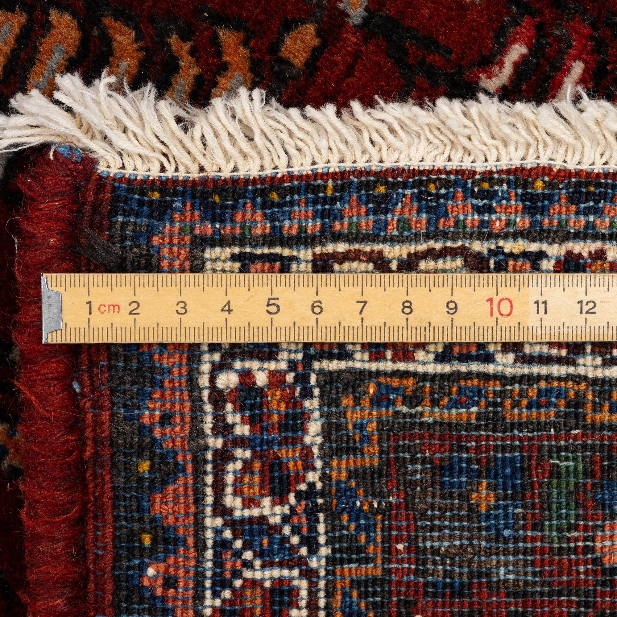 Matta, semiantik Abadeh, Västra Persien, ca 308 x 207 cm.